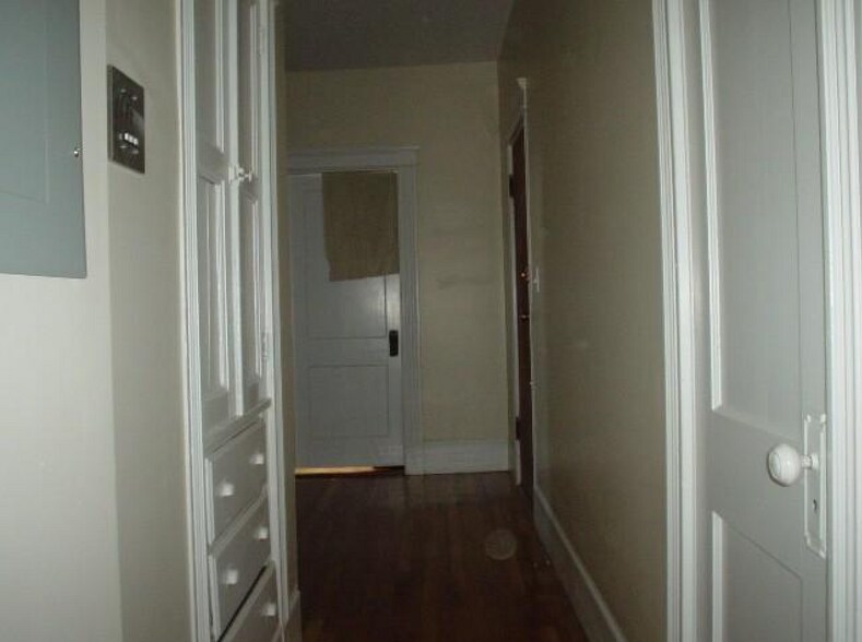 Building Photo - 7 Price Rd