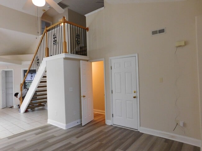 Building Photo - 4301 Arbor Green Way