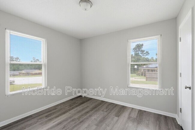 Building Photo - 2941 Rollingwood Dr