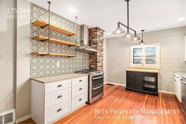 Building Photo - 175 3rd St