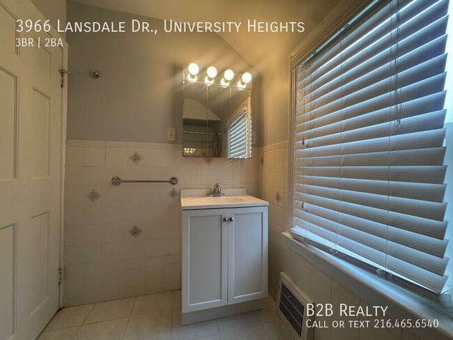 Building Photo - 3966 Lansdale Rd