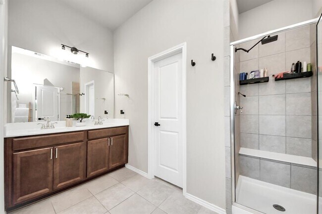 Building Photo - 20202 Windcrest Colony Trail