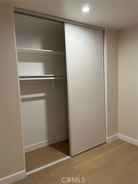 Building Photo - 225 W Angeleno Ave