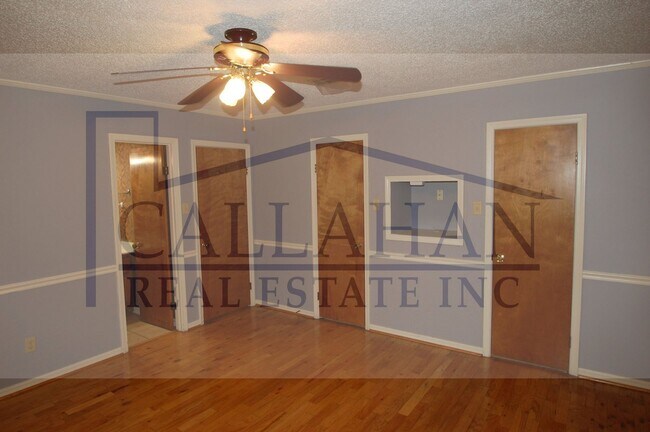 Building Photo - Sherwood 3 Bedroom Home