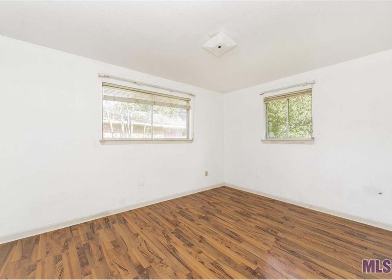 Building Photo - 1466 Harco Dr