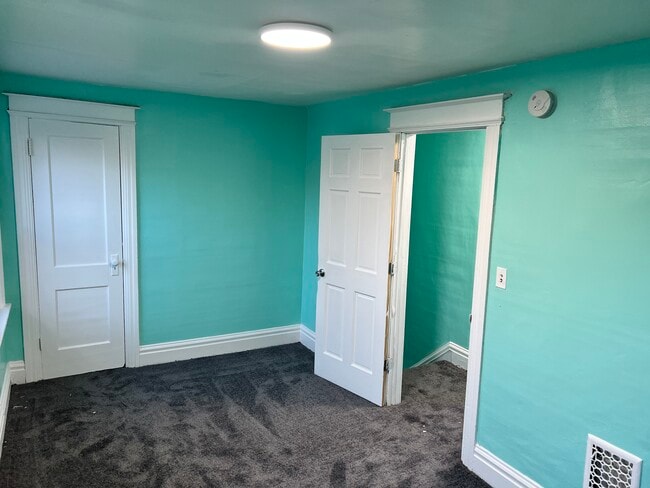 Bedroom - 17 Superior Ter