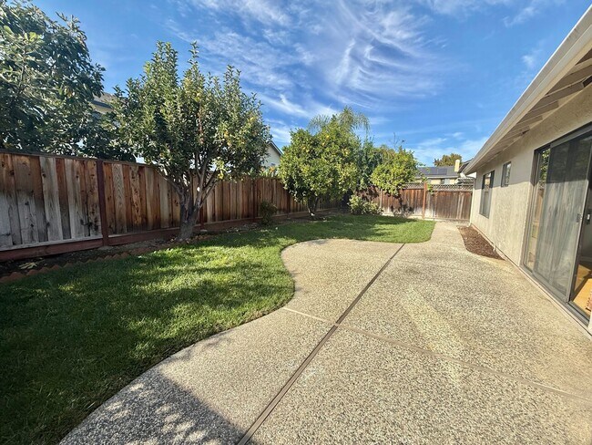 Building Photo - BLOSSOM VALLEY - bright and airy 4-bedroom, 2-bath home located in one of San Jose’s most desirab...