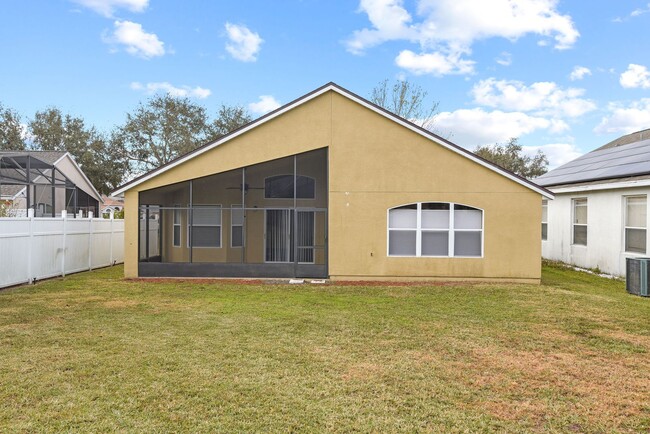 Building Photo - Spacious 3-Bedroom, 2-Bath Home for Rent i...