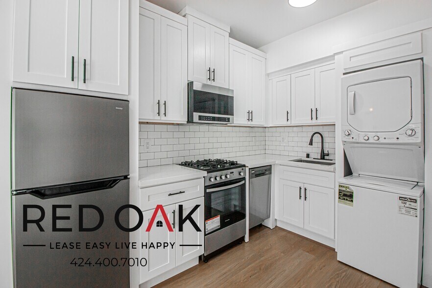 Primary Photo - 4771 Marathon St