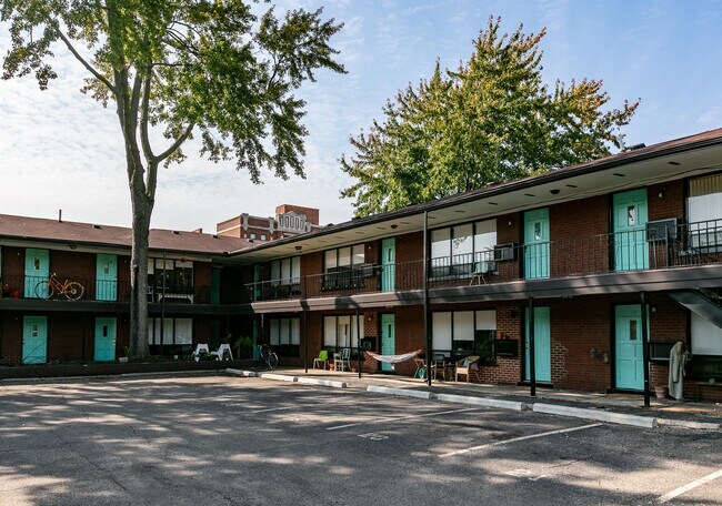 Building Photo - 1060 Van Dyke