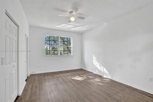 Building Photo - 757 NW 42nd Ave