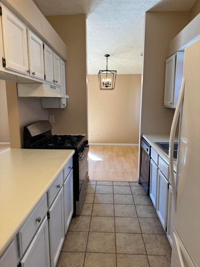 Building Photo - 7337 Woodlow Dr