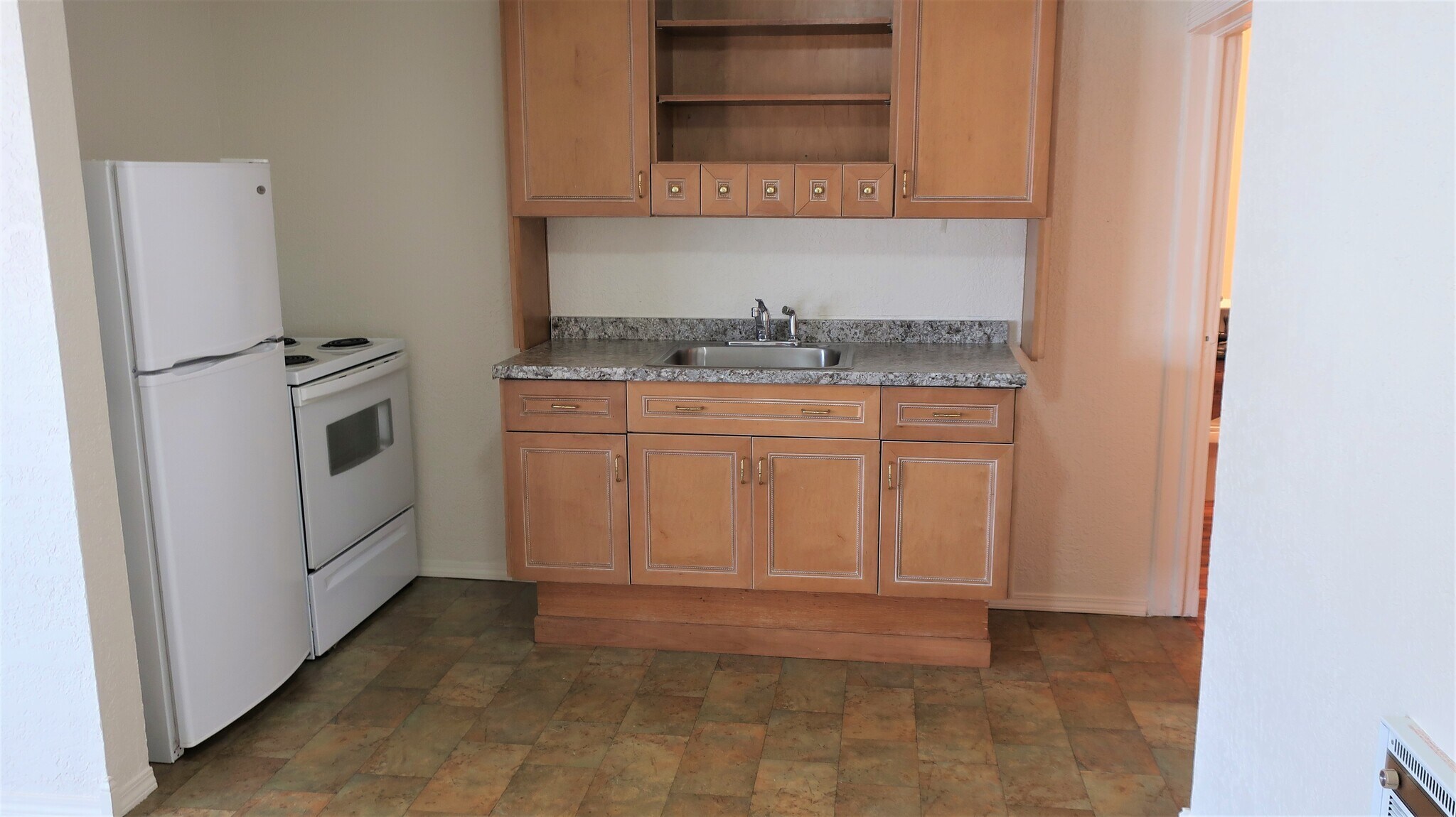 Building Photo - 525 S Mission St