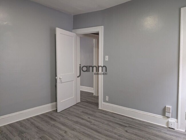 Building Photo - 10711 Joan Ave