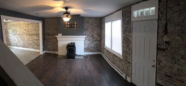 Family room - 262 S Green St