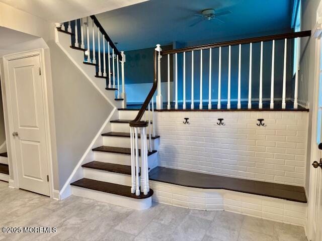 Building Photo - 299 White Rd