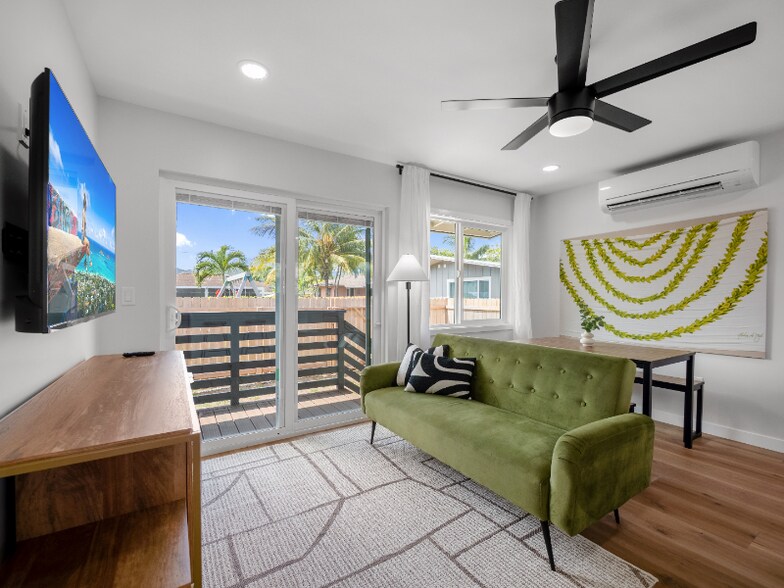 Building Photo - 338 Kalama St