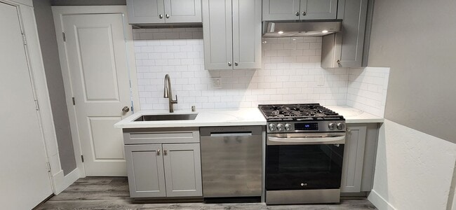 Building Photo - 1514 26th St