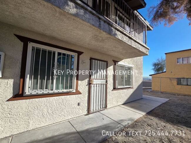 Building Photo - COMPLETELY REMODELED 2BR 1BA CONDO IN N LA...