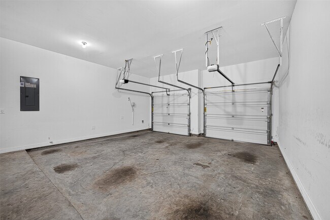 Building Photo - 26302 Misty Ember Ln