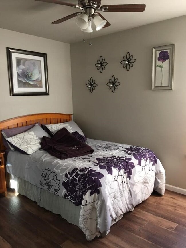 Building Photo - 3D Tour Available - Great Location + Washer & Dryer + Pet Friendly! Available August 1st!