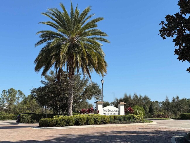 Building Photo - 224 Captiva Dr
