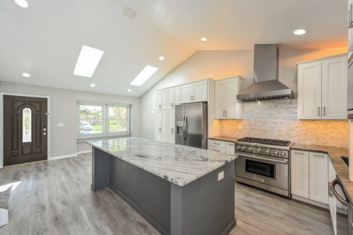 Building Photo - 3577 S Halifax Way