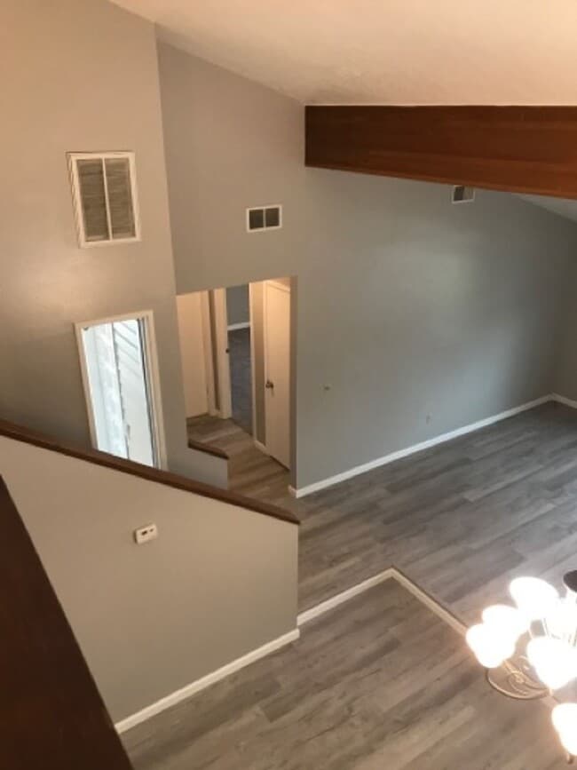 Building Photo - 297 Monroe Pl