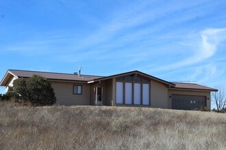 Building Photo - 601 La Bajada Way