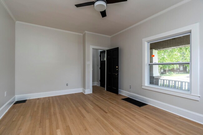 Building Photo - 161 Preston Ave