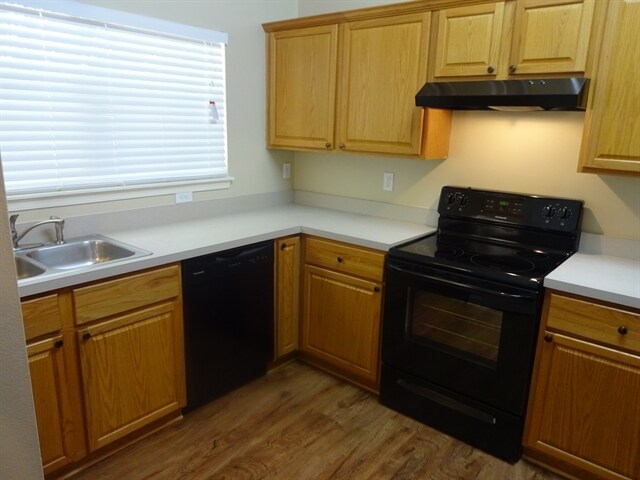 Building Photo - 7893 Steamboat Springs Dr