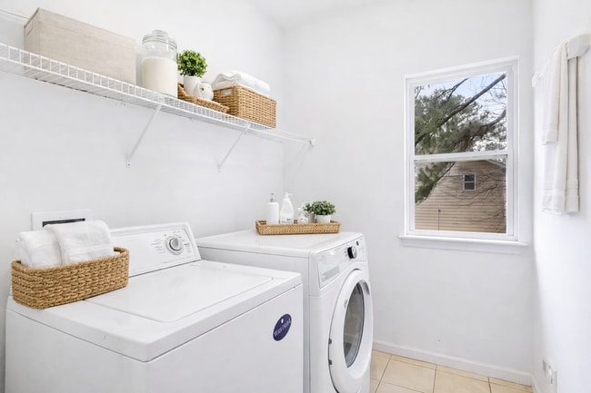 Building Photo - 2178 Abner Pl NW