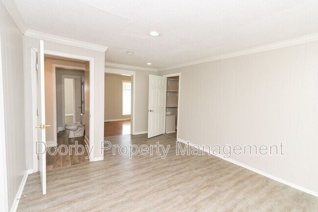 Building Photo - 727 Talley Rd