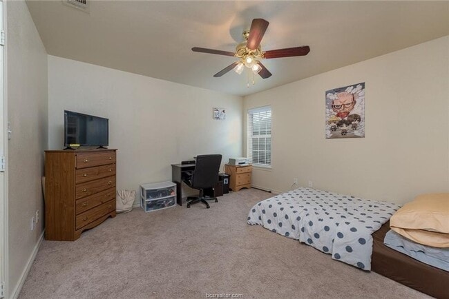 Primary Photo - Beautiful 3 Bed, 3 Bath Duplex in South College Station!