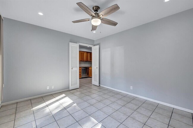 Building Photo - 3406 Westside Cove