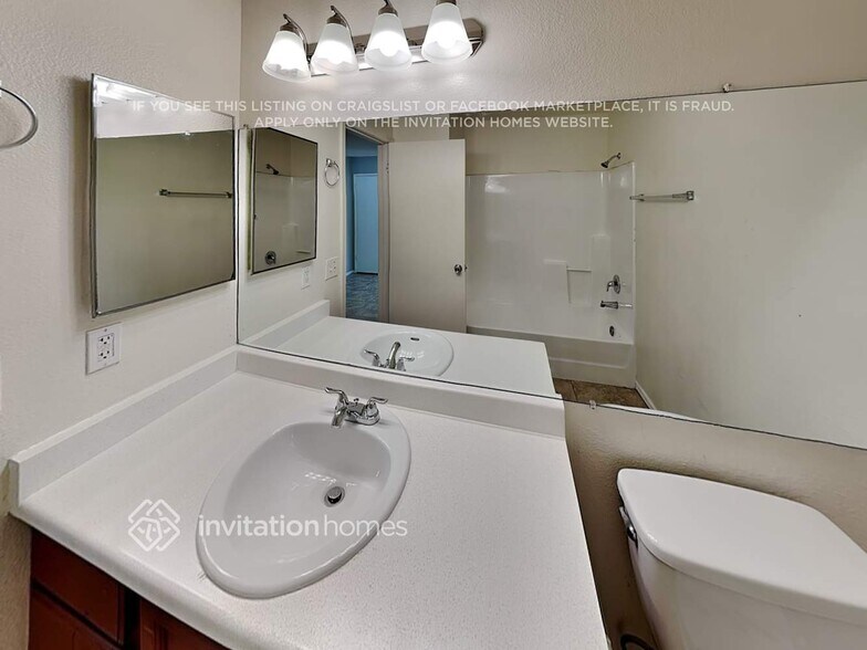 Building Photo - 7041 W Krall St