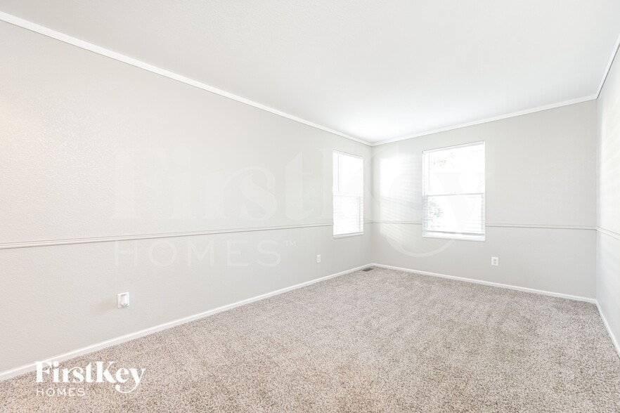 Building Photo - 4646 S Tabor Way