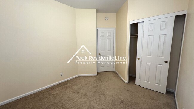 Building Photo - 402 Harlow Ct