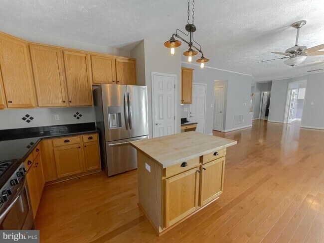 Building Photo - 21544 Willis Wharf Ct