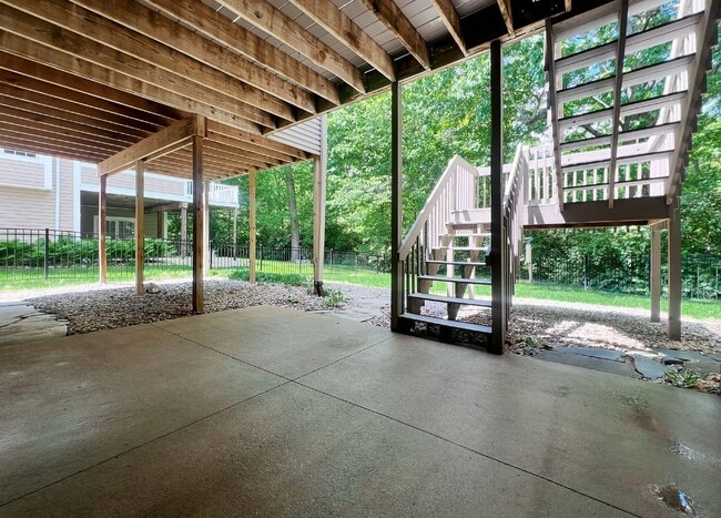 Building Photo - 5BD/3BA spacious house close to Purdue Uni...