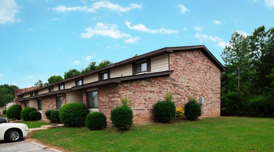 Villa Glen Apartments 900 Division St Bessemer AL 35020 Apartment Finder