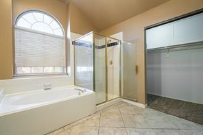 Building Photo - 2623 Cheverny Dr