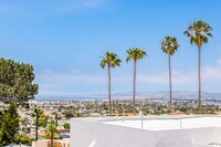 Building Photo - Contemporary 3 Bedroom/2 Bath Home With Oc...
