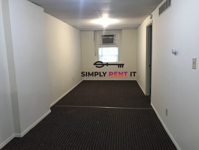 Building Photo - Affordable 2 Bedroom | Downtown Roland | Minutes from Ames