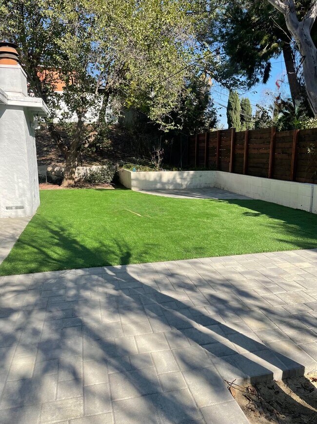 Building Photo - 17138 Sunderland Dr