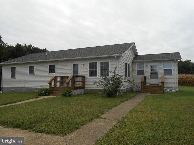 Building Photo - 47985 Leachburg Rd