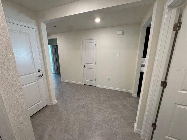 Building Photo - 1918 NW 246th Ter