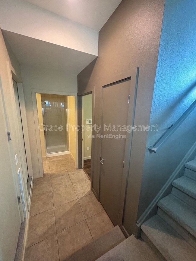 Building Photo - 3400 Larimer St