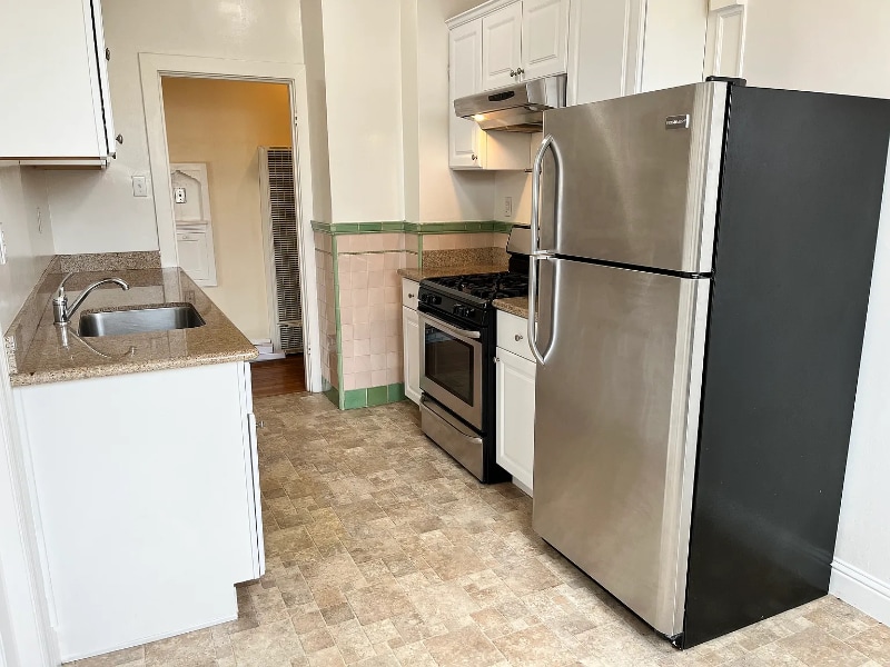 Building Photo - 5650 Mission St