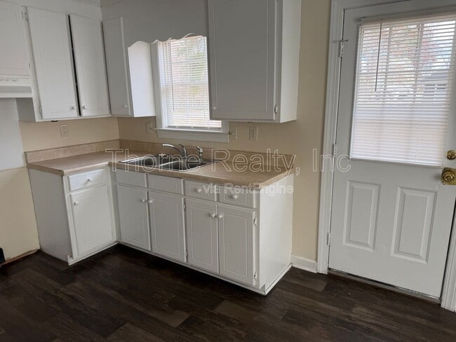 Building Photo - 1101 Raccoon Branch Rd